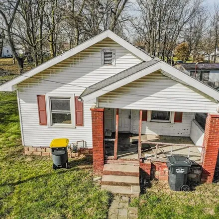 Image 3 - 1664 West 22nd Street, Anderson, IN 46016, USA - House for sale