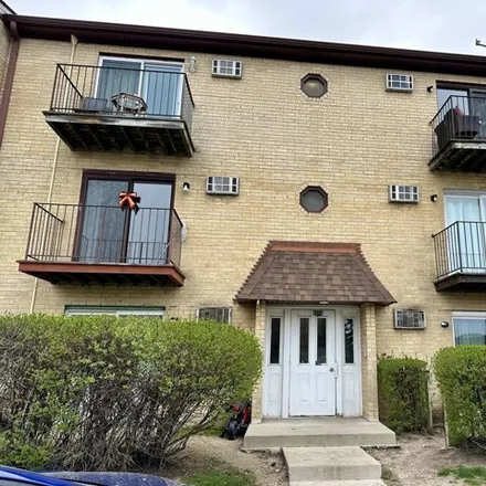 Buy this 2 bed condo on 4252 Bonhill Drive in Palatine Township, IL 60004