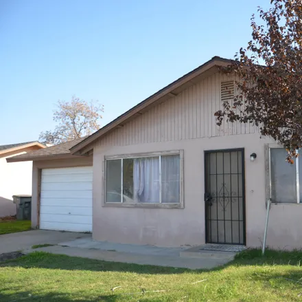 Buy this 5 bed house on 3520 North Claremont Avenue in Fresno, CA 93727