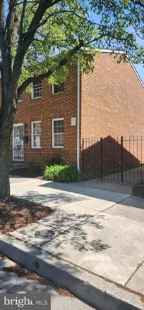 Image 3 - 1023 North Central Avenue, Baltimore, MD 21202, USA - Townhouse for sale