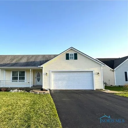 Buy this 3 bed house on 771 North Ironwood Drive in Rossford, Wood County