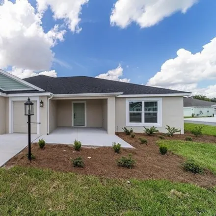 Rent this 3 bed house on 7044 Lawrenceville Way in The Villages, FL 34738