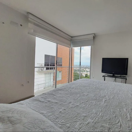 Rent this 3 bed apartment on Avenida de los Carboneros in Comuna 19, 760101 Perímetro Urbano Santiago de Cali
