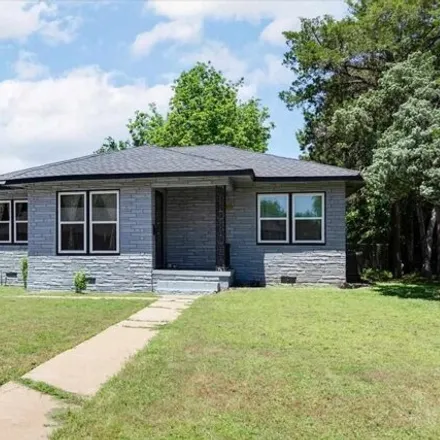 Buy this 4 bed house on 1117 Northwest Elm Avenue in Lawton, OK 73507