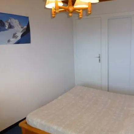 Rent this 3 bed apartment on 38750 Huez