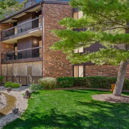 Buy this 1 bed condo on 14513 Sussex Ct W Unit G3 in Oak Forest, Illinois