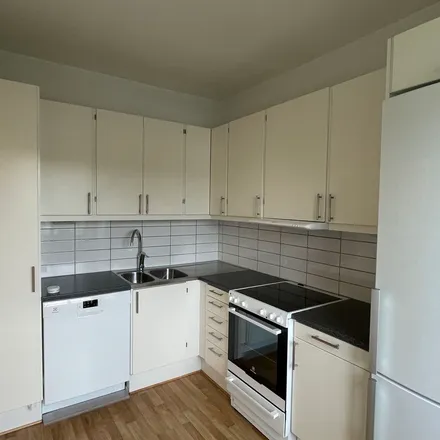 Rent this 3 bed apartment on Anders Zornsgatan 32C in 412 72 Gothenburg, Sweden