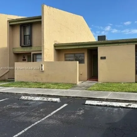 Image 1 - 9391 Northwest 14th Court, Pembroke Pines, FL 33024, USA - House for sale