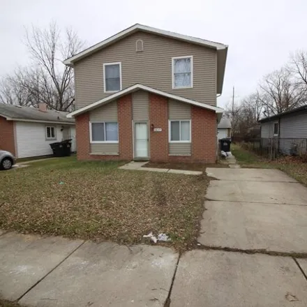 Buy this 3 bed house on 16215 Jackson Street in Taylor, MI 48180