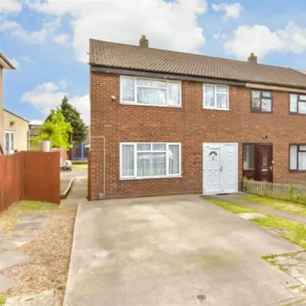 Image 1 - Uplands Road, London, RM6 5PD, United Kingdom - House for sale