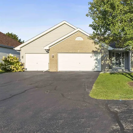 Image 2 - 642 Castle Wynd Drive, Loves Park, Caledonia Township, IL 61111, USA - House for sale