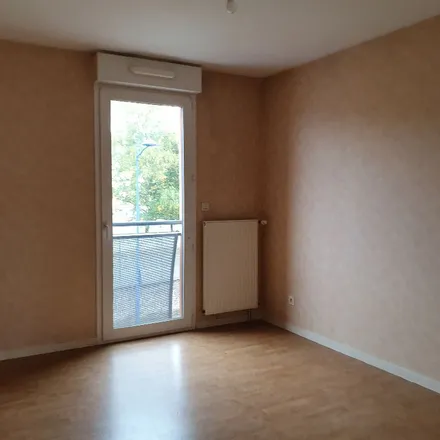 Rent this 3 bed apartment on 19 Rue du Sergent Louvrier in 53100 Mayenne, France