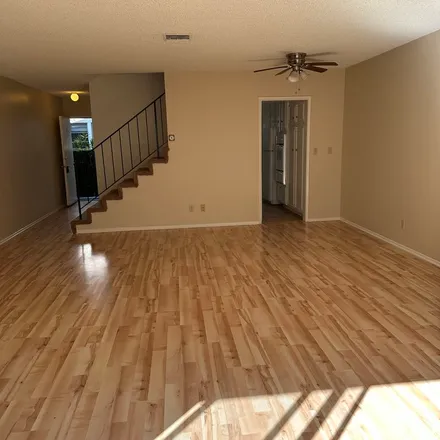 Rent this 2 bed townhouse on 17th Court in Santa Monica, CA 90403