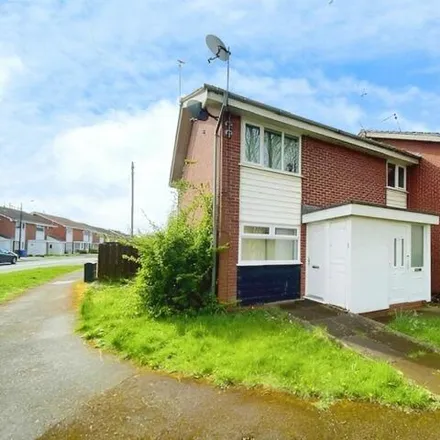 Rent this studio apartment on Patterdale Walk in Trafford, WA15 7YD