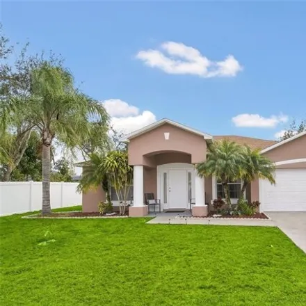 Buy this 4 bed house on 577 Reddicks Circle in Winter Haven, FL 33884