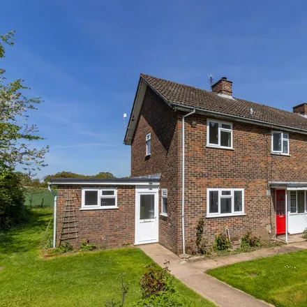 Rent this 3 bed townhouse on New Cottages in Parkside Lane, Ropley