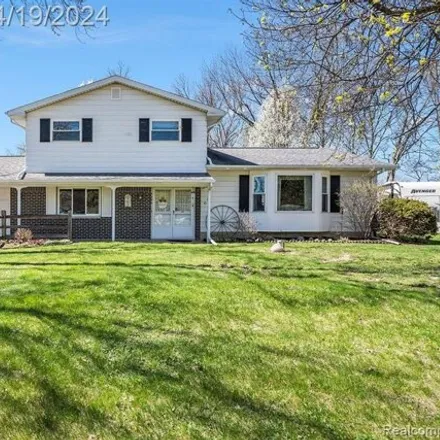 Buy this 4 bed house on 5118 Monticello Drive in Flint Charter Township, MI 48473