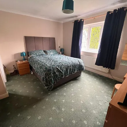 Rent this 4 bed apartment on 16 Ridgeborne Close in Warrington, WA5 9YB