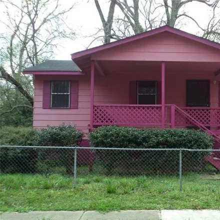 Buy this 4 bed house on 666 South Maxey Street in Selma, AL 36703