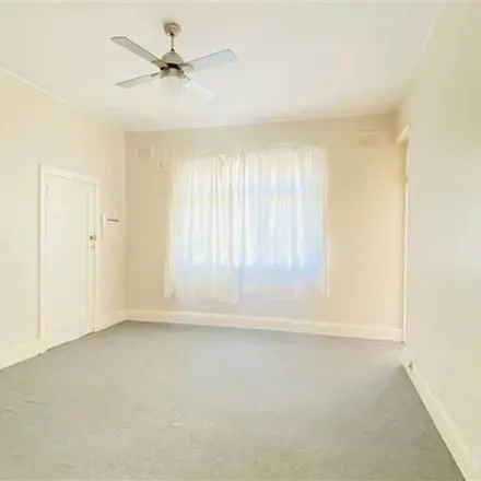 Image 5 - Stephen Dlamini Road, Essenwood, Durban, 4001, South Africa - Apartment for rent