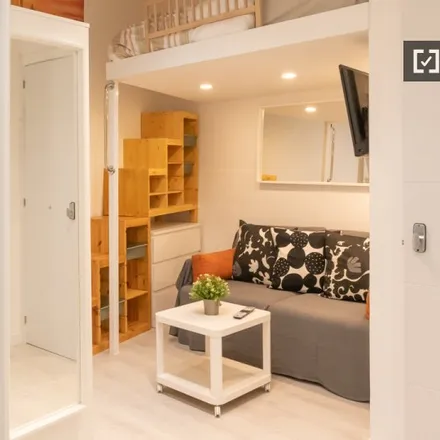 Rent this studio apartment on Calle del Salitre in 22, 28012 Madrid