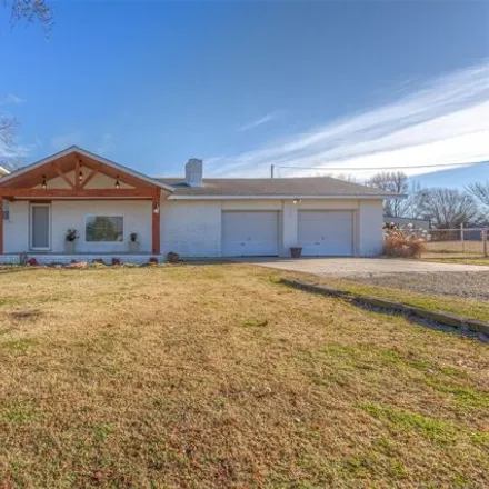 Buy this 3 bed house on 16159 South Peoria Avenue in Glenpool, Tulsa County