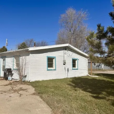 Image 2 - 191 Leneve Street, North Sioux City, SD 57049, USA - House for sale