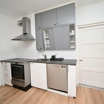 Rent this 2 bed apartment on Alströmergymnasiet in Teatergatan 13, 441 55 Alingsås