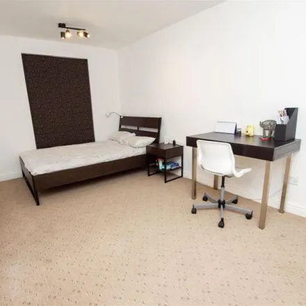 Image 3 - Flats 16-21 Seymour Close, Metchley, B29 7JD, United Kingdom - Apartment for rent