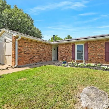 Buy this 3 bed house on 7205 Lancashire Drive in North Richland Hills, TX 76182