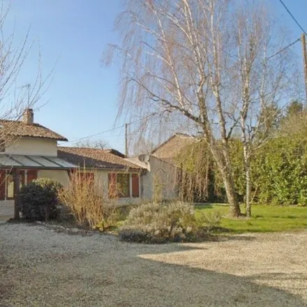 Buy this 3 bed house on Chaunay in Vienne, France