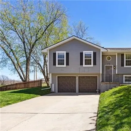 Buy this 3 bed house on 2402 Liberty Landing Road in Liberty, MO 64068