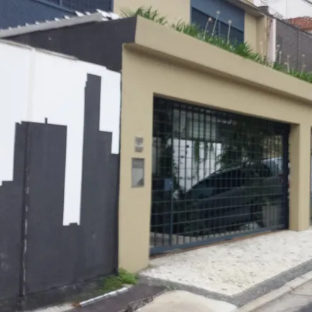 Rent this 3 bed townhouse on São Paulo in Barra Funda, BR