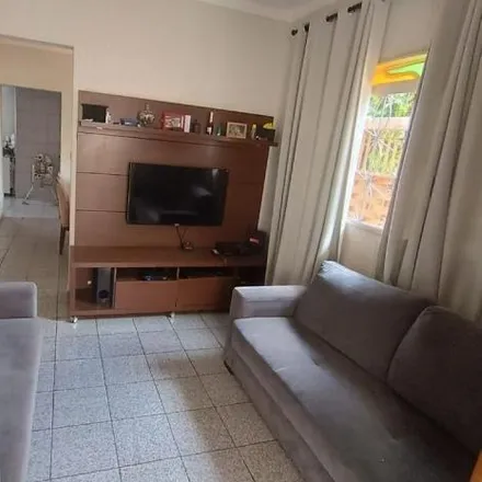 Buy this 3 bed house on 304 - Higienópolis in Rua Gago Coutinho, Cidade Nova