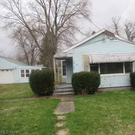 Buy this 3 bed house on 865 Maple Street in Norton, OH 44203