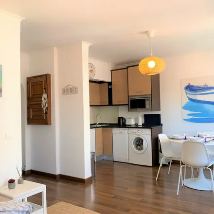Rent this 1 bed apartment on Pizzeria Il Siciliano in Rua do Poço Novo, 2750-467 Cascais