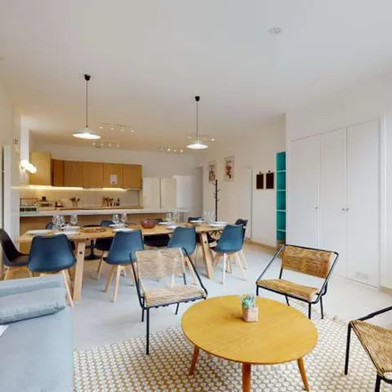 Rent this 9 bed apartment on École primaire Le Val Fleury in Rue Lami, 78400 Chatou