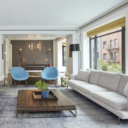 Image 2 - 180 East 93rd Street, New York, NY 10128, USA - Condo for sale