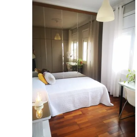 Rent this 2 bed room on Carrer de Vinyals in 67, 08041 Barcelona
