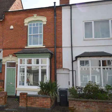 Rent this 3 bed townhouse on 129 Grange Road in Kings Heath, B14 7RX
