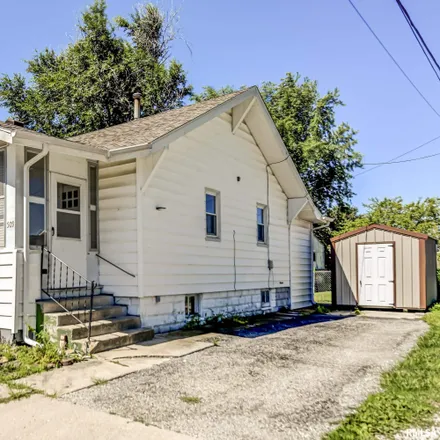 Image 1 - 198 East Vine Street, Taylorville, IL 62568, USA - House for sale