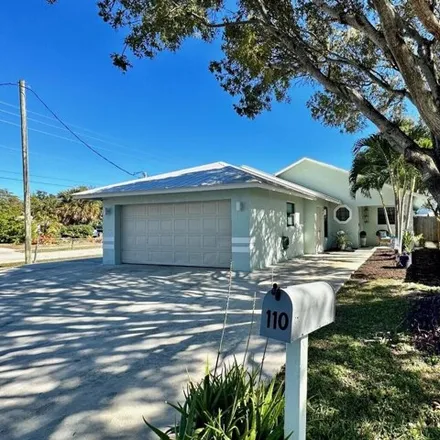 Rent this 3 bed house on 690 West Ocean Avenue in Lantana, FL 33462