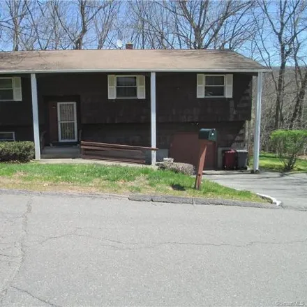 Image 2 - 53 Crestwood Drive, Naugatuck, CT 06770, USA - House for sale