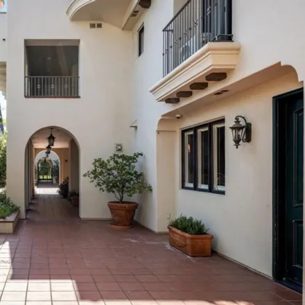 Buy this 3 bed house on 108 S El Molino Ave Unit 106 in Pasadena, California