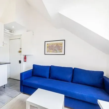 Rent this 2 bed apartment on 4 Passage des Gravilliers in 75003 Paris, France