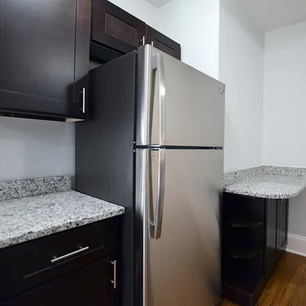 Image 3 - 7742 N Ashland Ave, Unit 1b - Apartment for rent