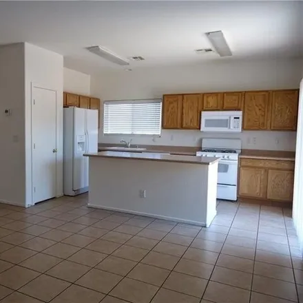 Image 3 - 6091 Darnley Street, North Las Vegas, NV 89081, USA - House for rent