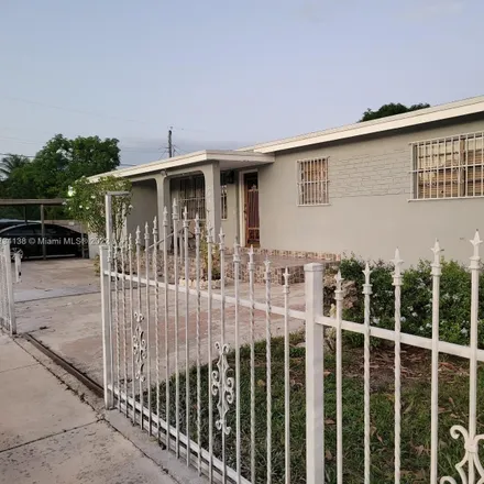 Image 4 - 228 East 39th Street, Hialeah Trailer Park, Hialeah, FL 33013, USA - House for sale