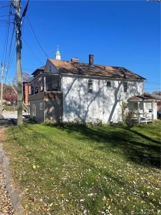 Buy this 4 bed house on 39 Hunters Ave in Norwich, Connecticut