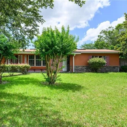 Buy this 3 bed house on 2010 Lakeville Road in Apopka, FL 32703